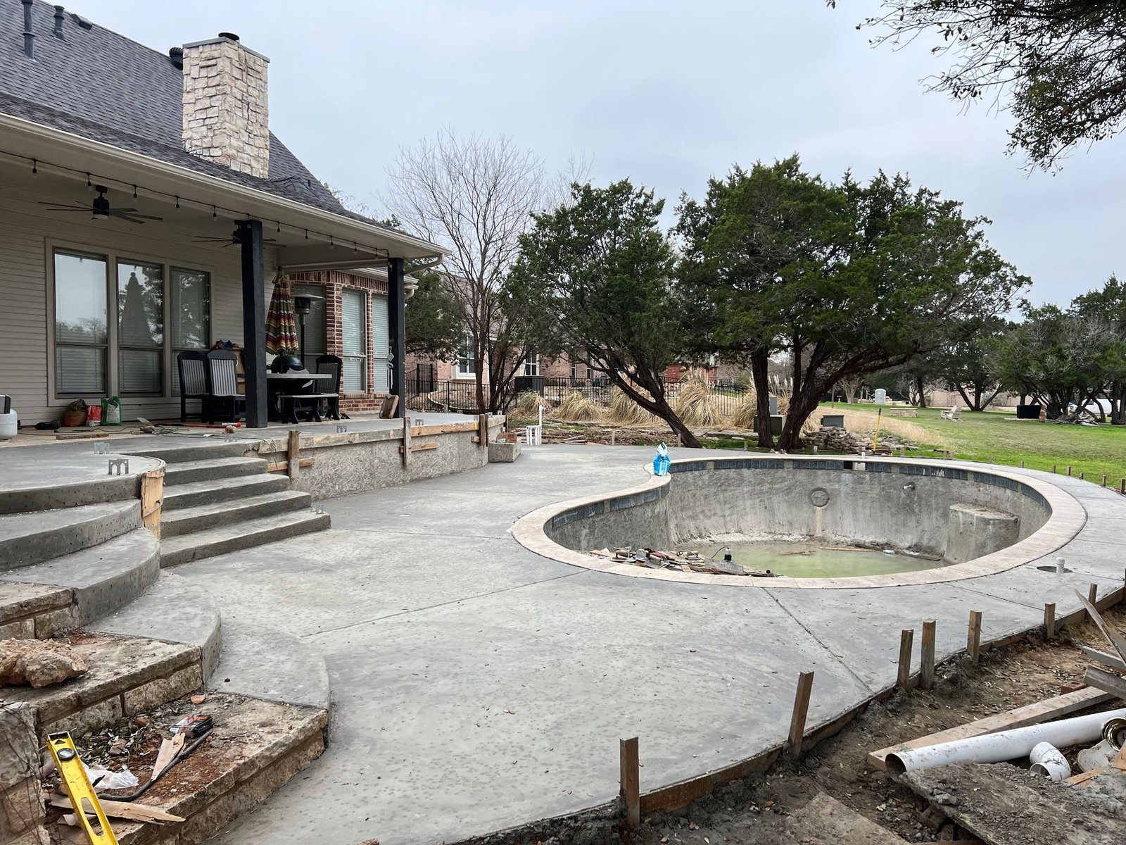 Outdoor kitchen with pool combination